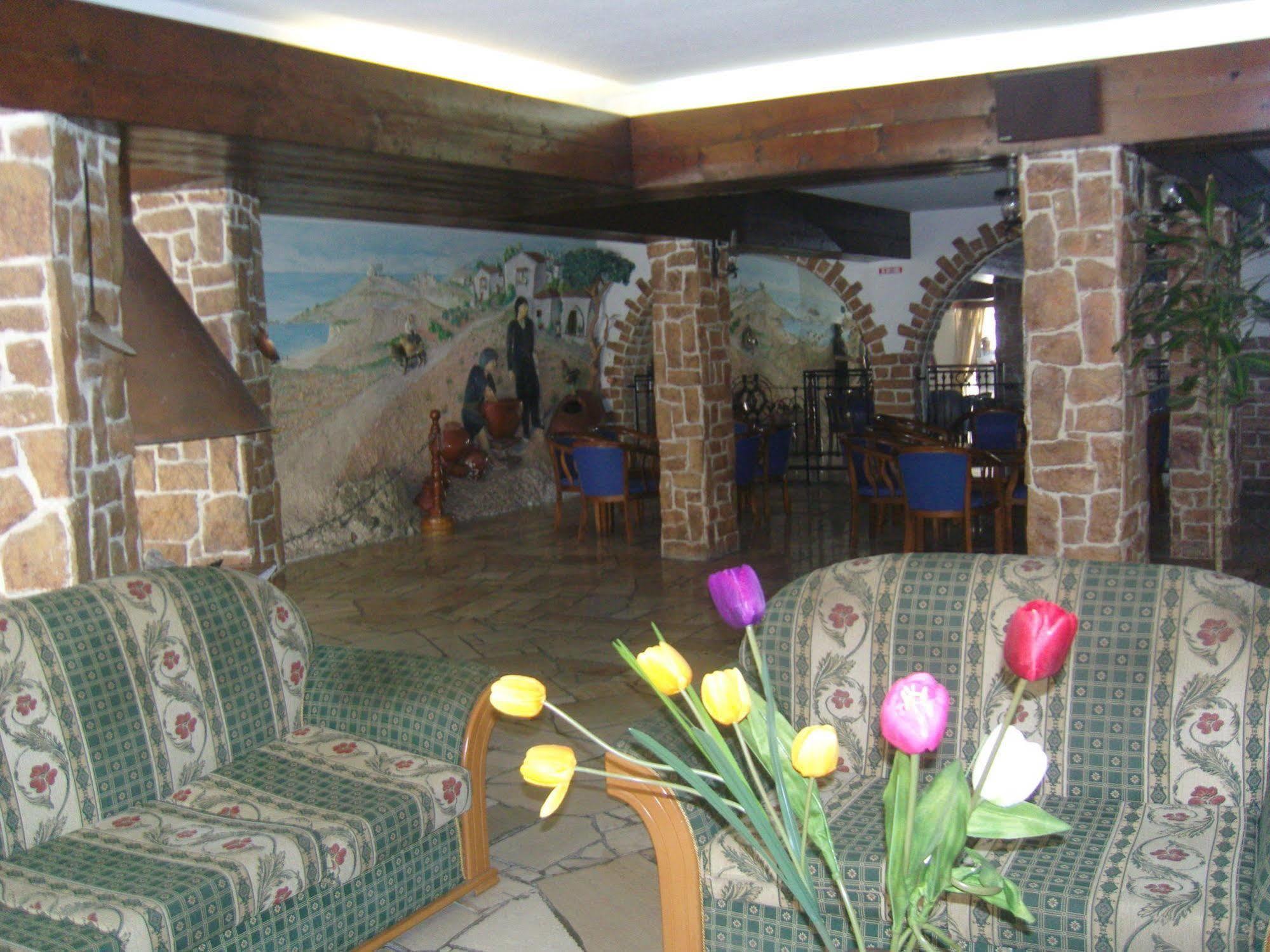 Отель Best Western Plus Larco Ларнака Экстерьер фото