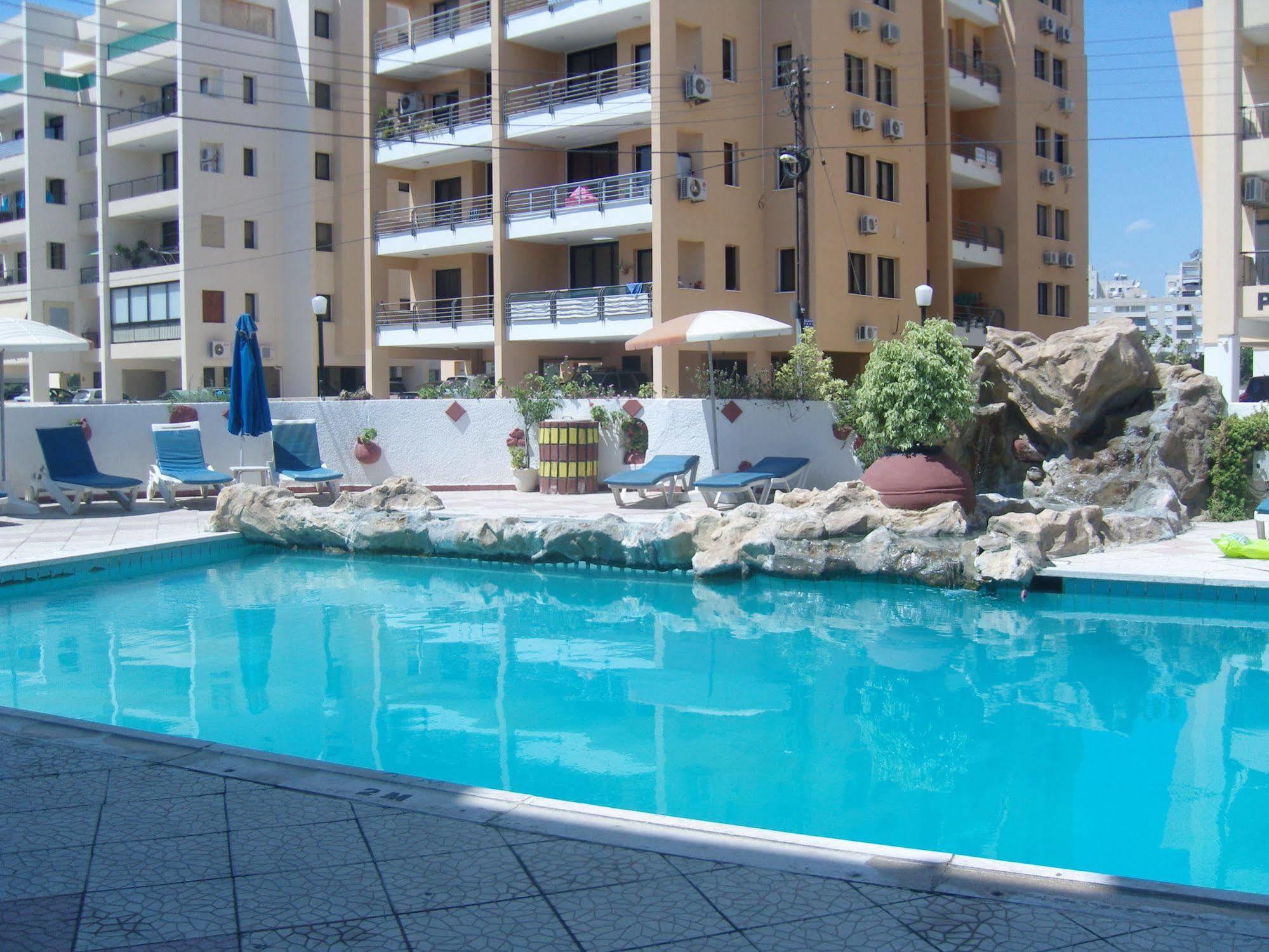 Отель Best Western Plus Larco Ларнака Экстерьер фото